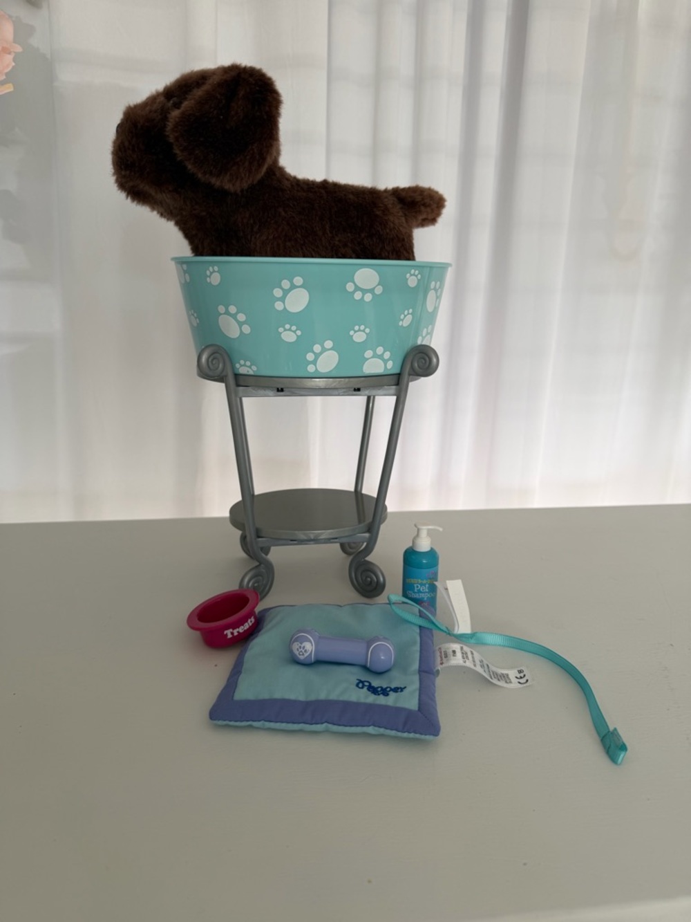 American Girl Chocolate Lab Puppy and pet grooming Play set